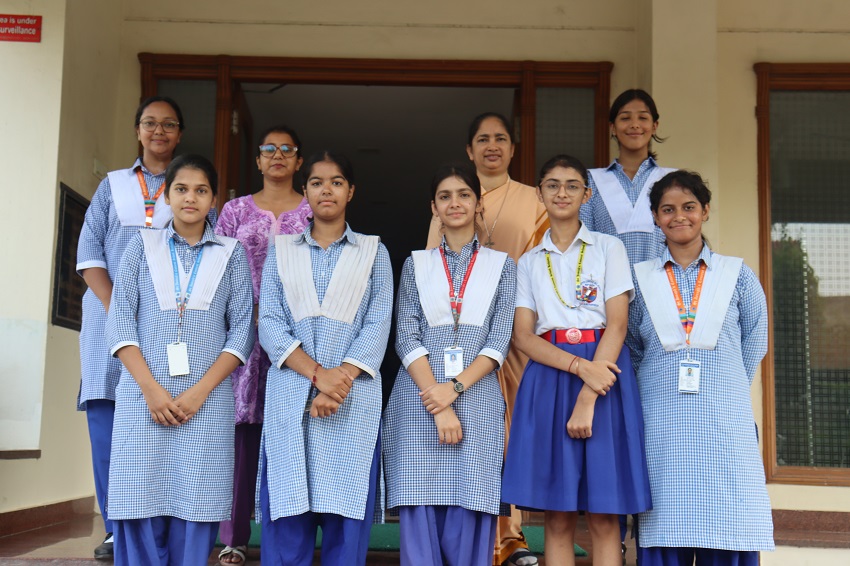 LAURELS IN ZONAL SCHOOL GAMES(BADMINTON)